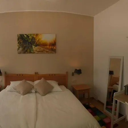 Gaestezimmer Klein Und Fein Fuer Nach Dem Wein