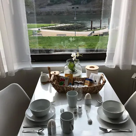 Gaestezimmer Klein Und Fein Fuer Nach Dem Wein 3*